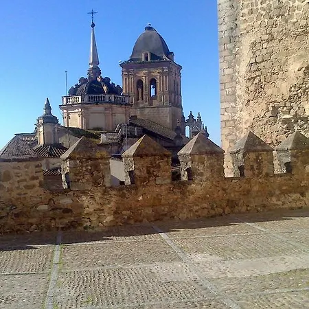 De Heredero Burguillos Del Cerro